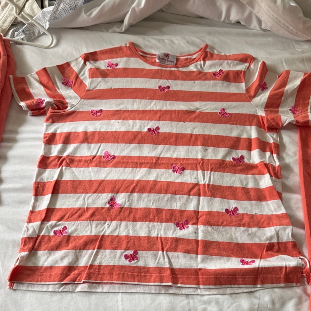 Quacker Factory Matching T-Shirt, Capris and Skirt with butterflies on all items